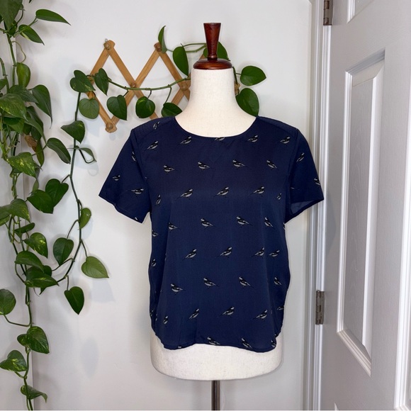 BANANA REPUBLIC FACTORY Blue Bird Print Blouse - Picture 1 of 8